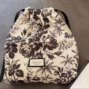 New Gucci💕drawstring cosmetic bag/ pouch